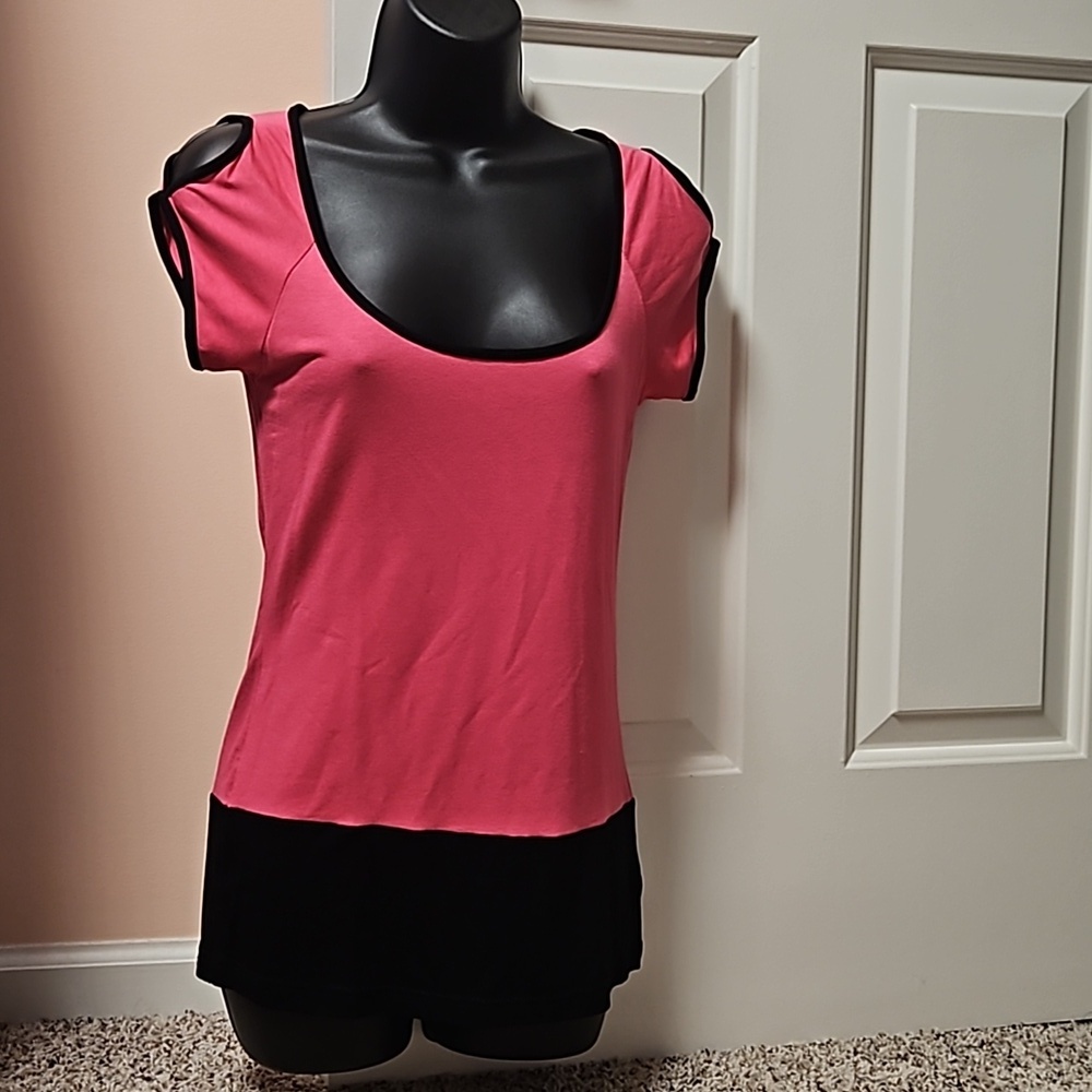 Venus Colorblock Cold Shoulder Cap Sleeve Top